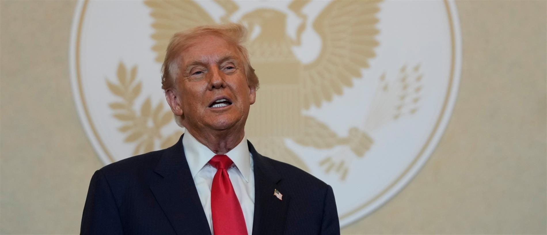 Τραμπ σε Ιρανούς διαδηλωτές: Συνεχίστε, έρχεται βοήθεια