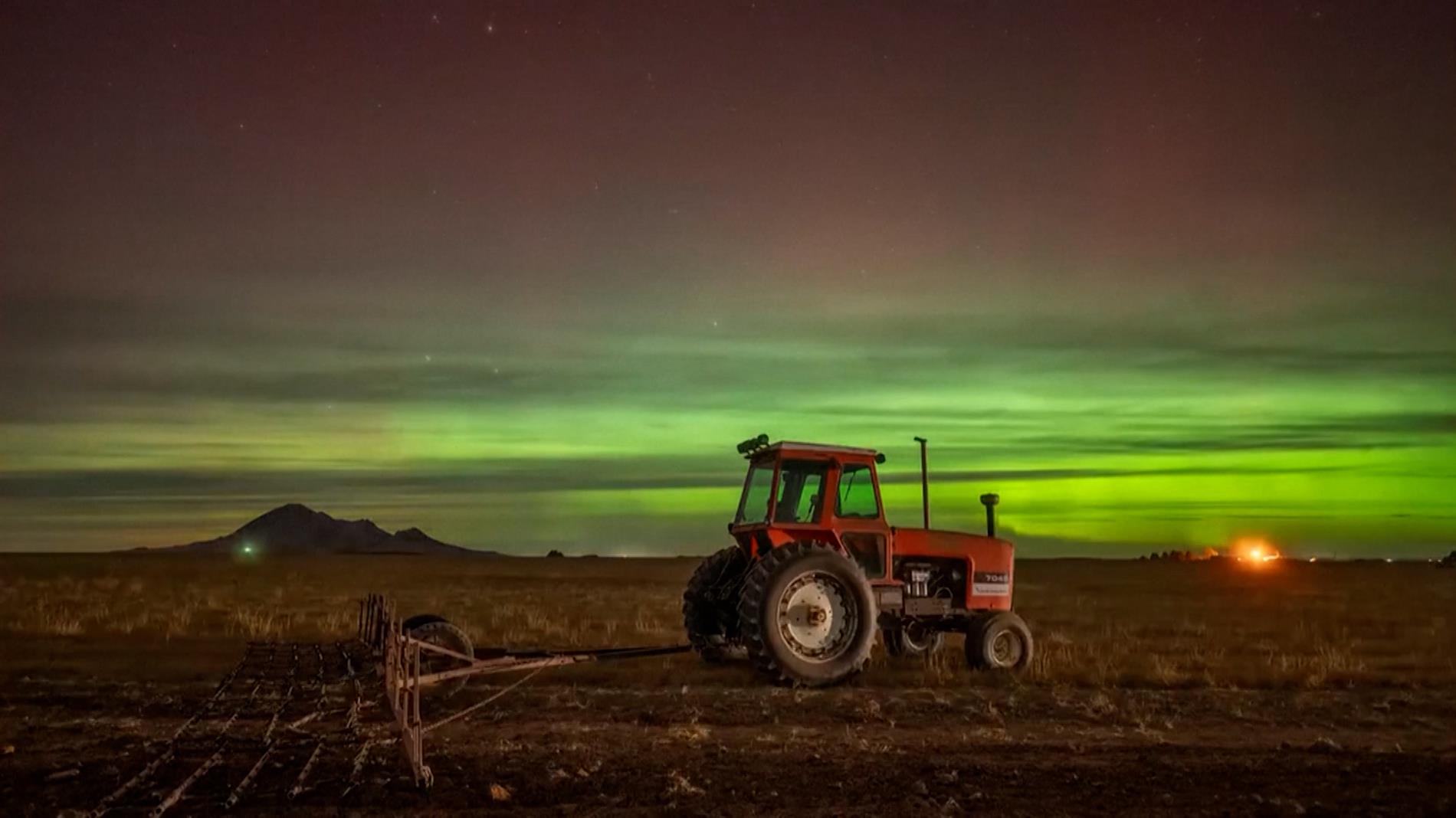 Σαγηνευτικό Βόρειο Σέλας φωτίζει τον ουρανό της Ντακότα