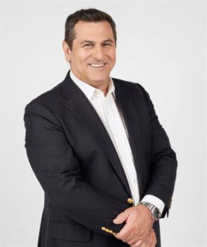 Κώστας Αποστολίδης