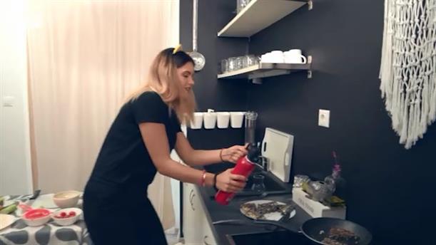 ΚΑΤΙ ΨΗΝΕΤΑΙ – Μάγδα – ΕΠΕΙΣΟΔΙΟ 66


