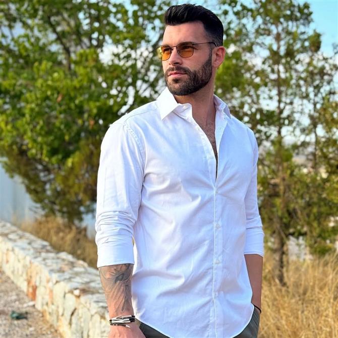 Σταθης Σχίζας: Με αυτή τη γυμναστική διατηρεί τη γράμμωση στο σώμα του