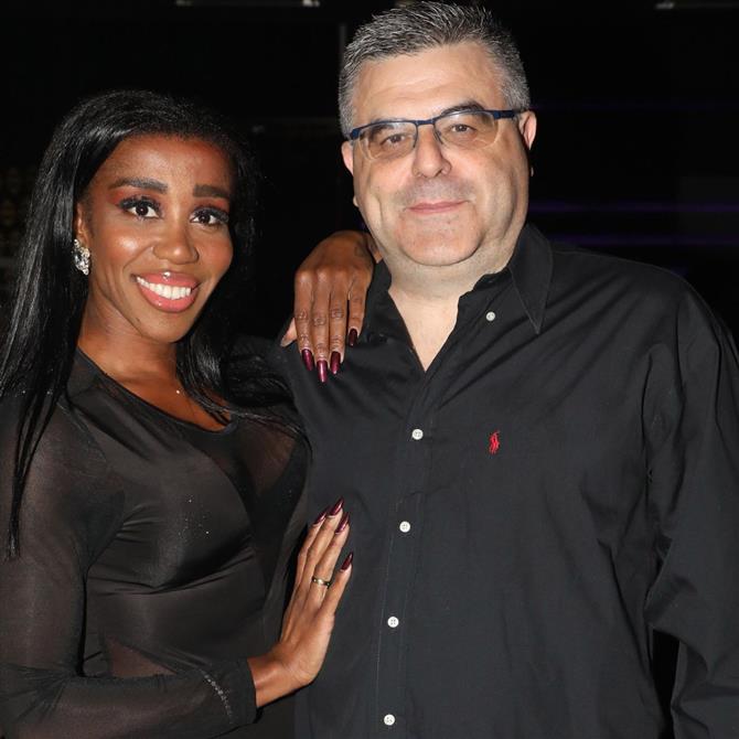 Ελίζαμπεθ Ελέτσι για Νεκτάριο Λεμονίδη: "Όταν έρχεται στο σπίτι, δεν είμαι με την πιτζάμα αλλά με το νυχτικό για να με θέλει"