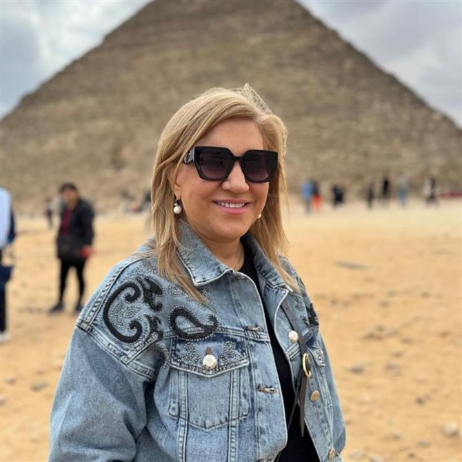 Γενέθλια για την Δέσποινα Μοιραράκη - Η τούρτα με χρυσή διακόσμηση και η αναφορά στην ηλικία της