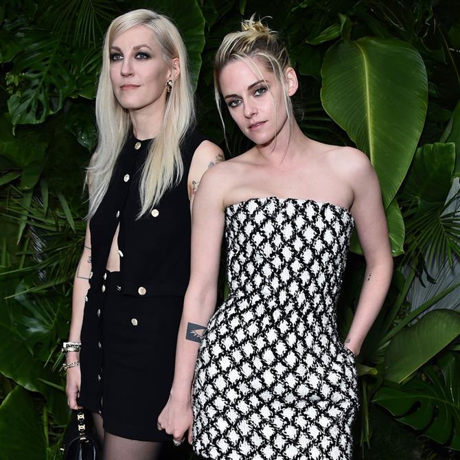 Κρίστεν Στιούαρτ: Η σύζυγός της, Ντίλαν Μέγιερ δημοσίευσε φωτογραφίες από τον γάμο τους - "I really do", γράφει στη λεζάντα