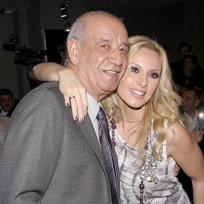 Πέγκυ Ζήνα: Συγκινεί η ανάρτηση για τα 13 χρόνια από τον θάνατο του Δημήτρη Μητροπάνου - "Εκκωφαντική η σιωπή σου βουνό μου…"

