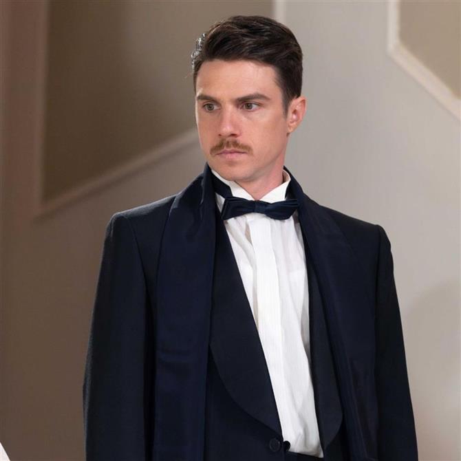 Δημήτρης Κίτσος: Έδωσε spoiler για το Grand Hotel - Ο ρόλος "κλειδί" & ο έρωτας