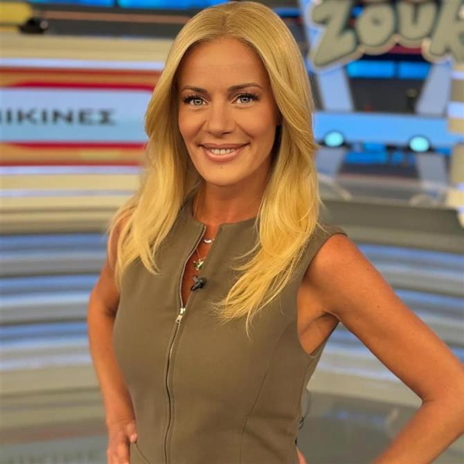 Ζέτα Μακρυπούλια: #1 τάση για την άνοιξη και το καλοκαίρι το χτένισμα στα μαλλιά της - Θα το βλέπεις παντού