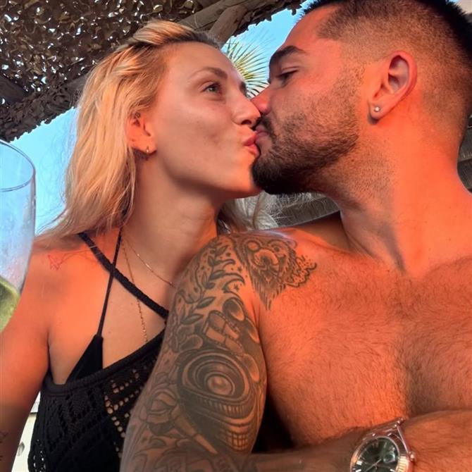 Μαστορας Γαρυφαλλια