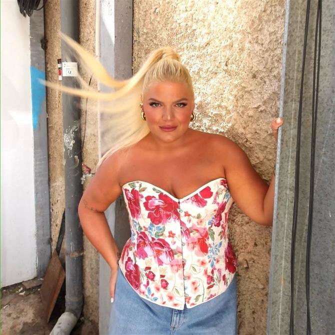 Δανάη Μπάρκα: Η αλλαγή στα μαλλιά της είναι ανάμεσα στα hot trends του φθινοπώρου