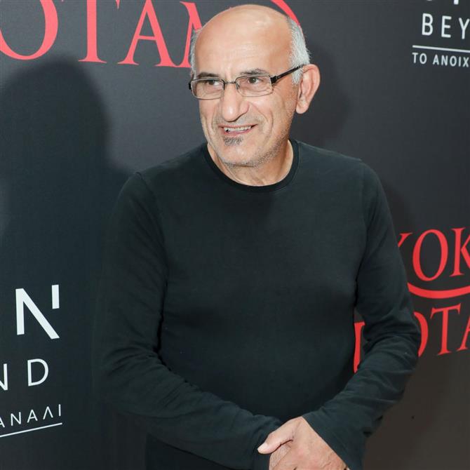 Τάκης Βαμβακίδης: Μιλάει πρώτη φορά μετά την περιπέτεια της υγείας του - "Ένιωσα λαχάνιασμα και βήχα"