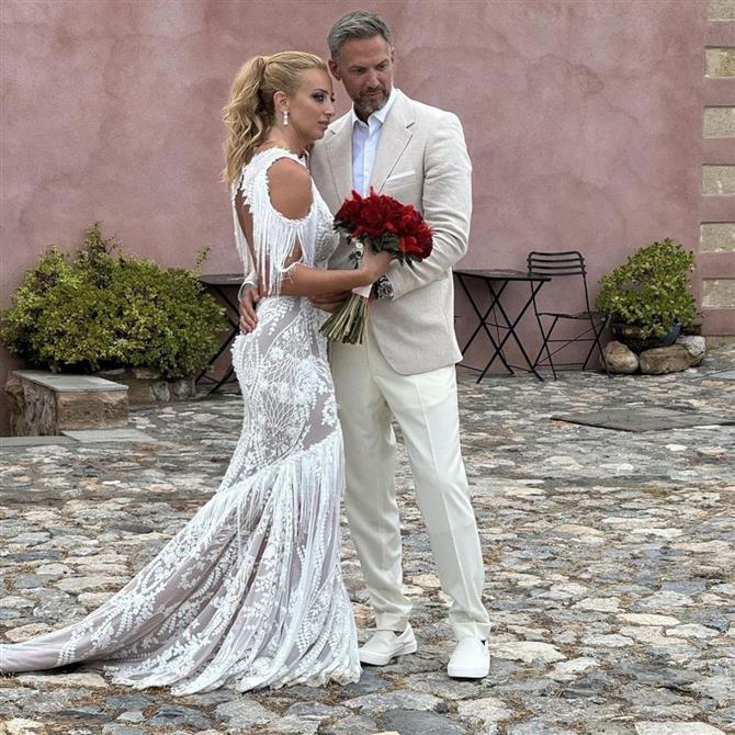 Αλέξανδρος Παρθένης: Παντρεύτηκε τη σύντροφό του, Βιβή Κωστοπούλου (Φωτογραφίες)