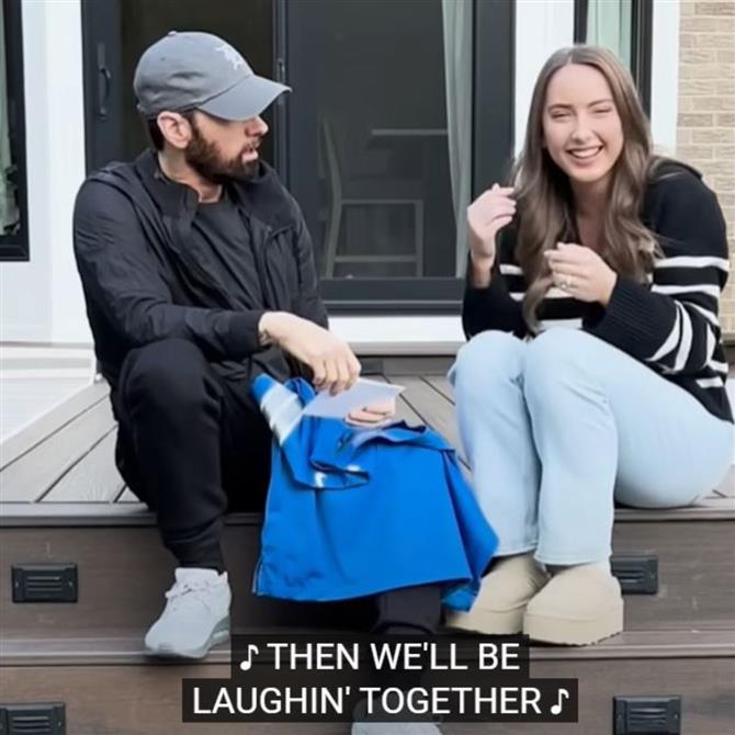 
Έμινεμ: Θα γίνει παππούς στα 51 του! Η αντίδρασή του όταν του το ανακοινώνει η κόρη του (Βίντεο)
