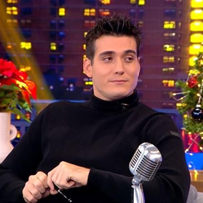 Γιώργος Κακοσαίος: Αποκαλύπτει για τη συνεργασία του με τον Βασίλη Καρρά! "Ήρθε ο πατέρας μου από τη Θεσσαλονίκη και μου είπε…"

