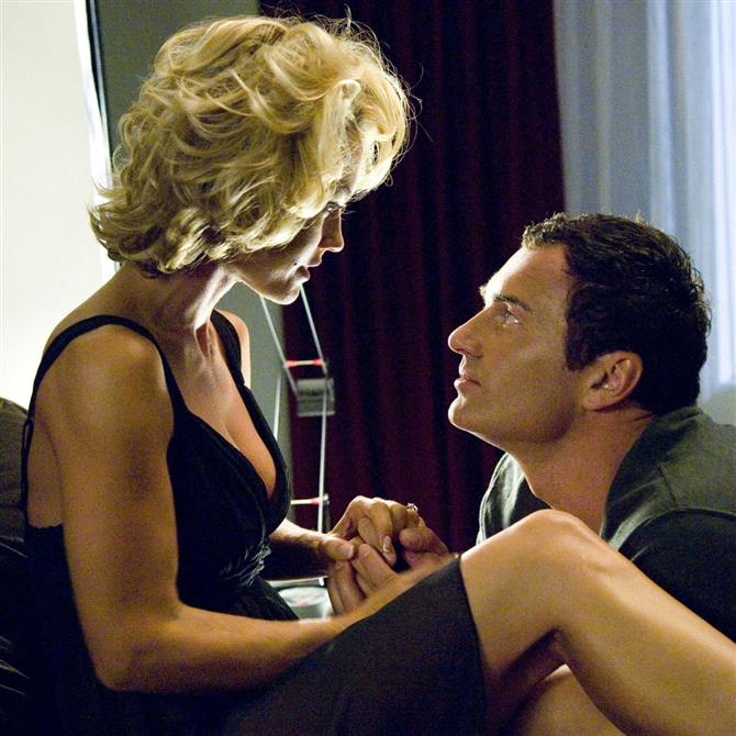 Τζούλιαν ΜακΜάχον: Σοκαρισμένη από τον θανάτό του η τηλεοπτική του σύντροφος στο Nip/Tuck - "Θα τα ξαναπούμε στην άλλη πλευρά"
