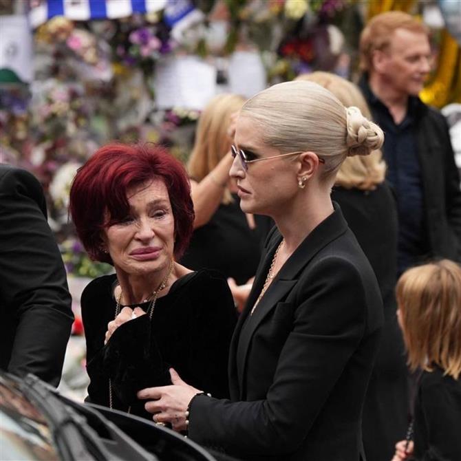 Όζι Όσμπορν: Η κόρη του, Κέλι απέτισε φόρο τιμής στον πατέρα της λίγες ημέρες μετά την κηδεία του (Φωτογραφία)