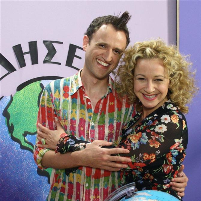 Μελίνα Κυριακοπούλου: Η "Φρίντα" από το "Παρά Πέντε" αποκαλύπτει - "Δεν ξέρω τι εννοεί ο Γιώργος Καπουτζίδης για το reunion της σειράς"