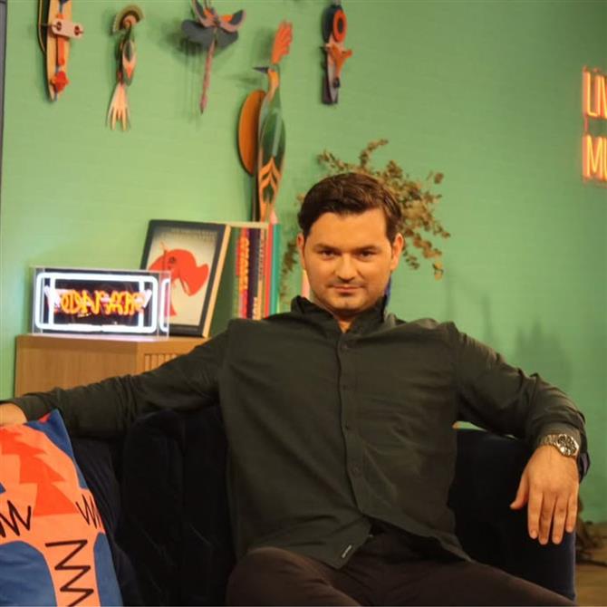 Ιωάννης Απέργης: Θα γίνει πατέρας για τρίτη φορά - Η τρυφερή ανακοίνωση μέσω social media