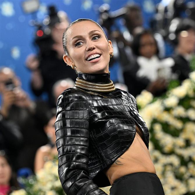 Μάιλι Σάιρους: Μιλά ανοιχτά για το πρόβλημα της υγείας της & την απεξάρτησή της από αλκοόλ και μαριχουάνα