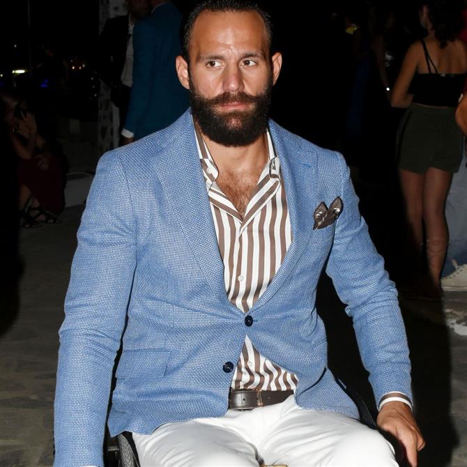 Αντώνης Τσαπατάκης: Δείχνει με βίντεο πόσο δύσκολη ήταν η προσβασιμότητα στα δωμάτια του Ολυμπιακού χωριού