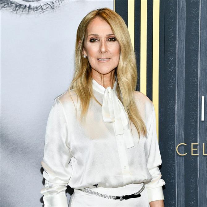 Σελίν Ντιόν: Διασκέδασε σε συναυλία των Coldplay - Η νέα σπάνια εμφάνιση της σταρ