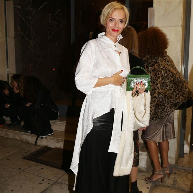 Έλενα Χριστοπούλου: "Δεν είμαι από το χώρο της showbiz, είμαι backstage τύπος, μπαίνω για λίγο και ξαναβγαίνω"