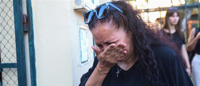 Δολοφονία Κυριακής Γρίβα: Απολογούνται οι αστυνομικοί – "Της ζήτησαν 100 ευρώ για να κάνει μήνυση" λέει η μητέρα της