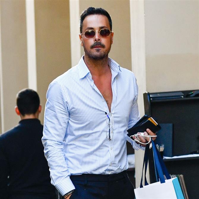 Πέτρος Κουσουλός: Έγινε πατέρας για τέταρτη φορά - Γέννησε η σύζυγός του, Ευαγγελία (Photo)