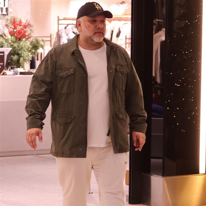 Ο Γρηγόρης Αρναούτογλου για τον γιο του: "Προσπαθώ να μην τον ευνουχίζω"