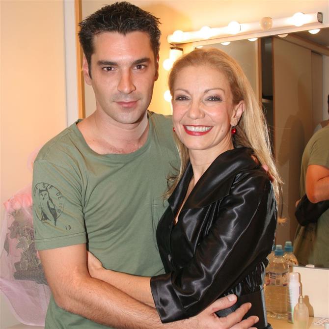 Πέμη Ζούνη: Η απάντηση για τον Χριστόφορο Παπακαλιάτη μετά τη σκληρή κριτική της Πόπης Διαμαντάκου
