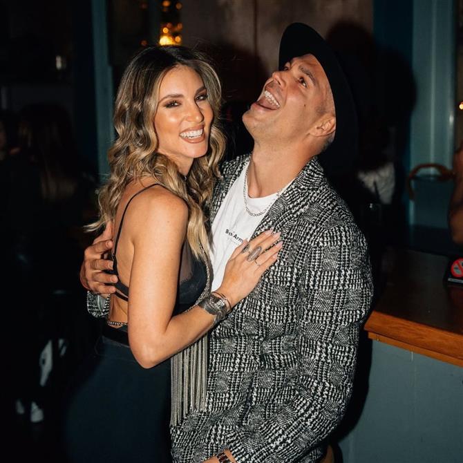 Αθηνά Οικονομάκου: Το φωτογραφικό άλμπουμ από το πάρτι γενεθλίων της & το τρυφερό μήνυμα του Μπρούνο Τσερέλα - "Σ' αγαπώ"