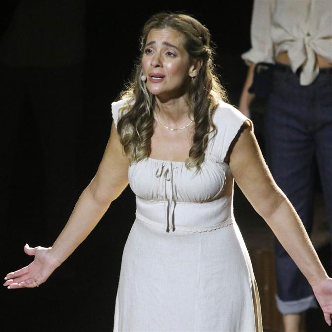 Νατάσσα Μποφίλιου: Η απάντηση για τις αντιδράσεις με την εμφάνισή της την Πρωτοχρονιά στο Σύνταγμα