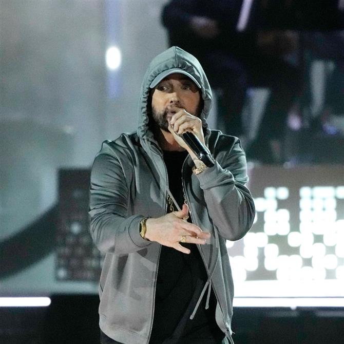 Έμινεμ: Έγινε παππούς στα 52 του!