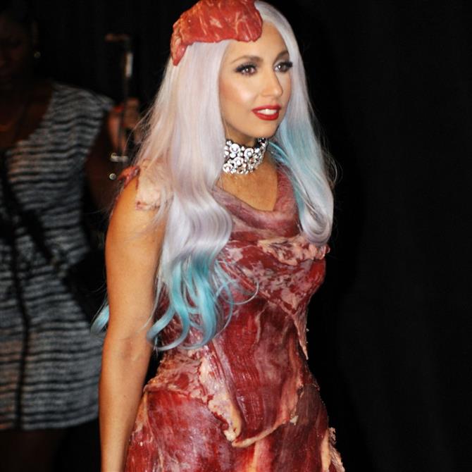 Η Lady Gaga θυμάται το φόρεμα από κρέας: "Δεν νομίζω να το ξαναφορέσω!"