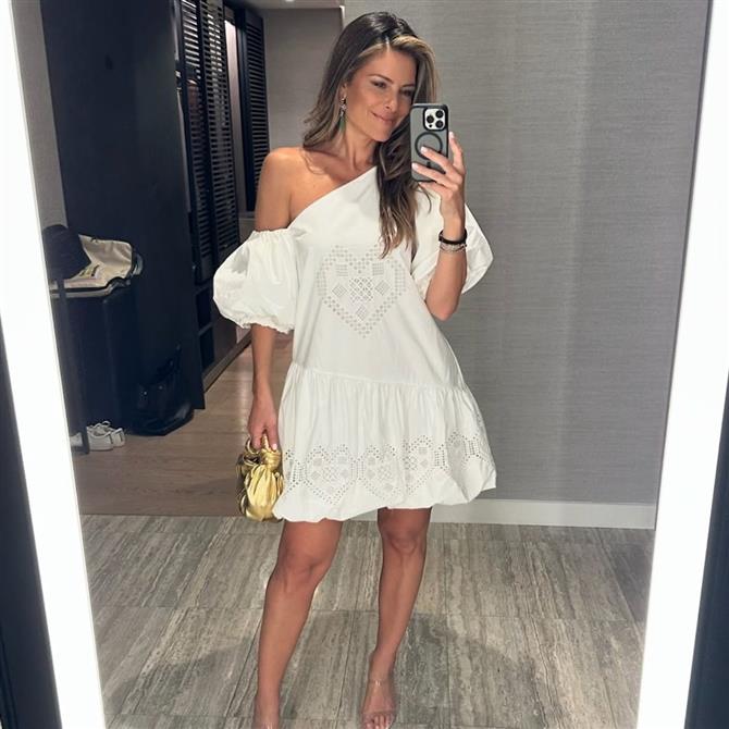 Πάσχα αλά ελληνικά για την Μαρία Μενούνος - Γιόρτασε με τσούγκρισμα αυγών & "άρωμα" Ελλάδας