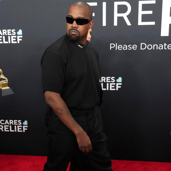 Κάνιε Γουέστ: Η Άννα Γουίντουρ φοβάται μήπως εισβάλλει στο Met Gala ο ράπερ