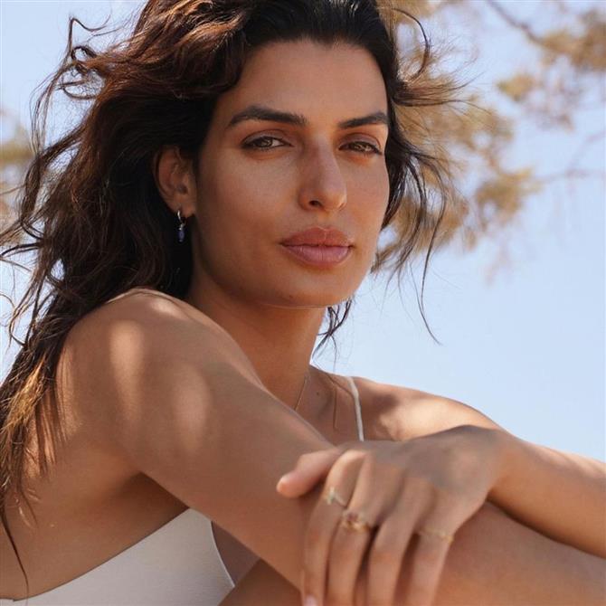 Τόνια Σωτηροπούλου: Η αμοιβή για τη συμμετοχή της στην ταινία του "James Bond" & το ενθύμιο που κράτησε από τον σταρ 

