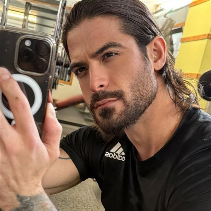 Άρης Μουγκοπέτρος: Τα νεότερα για την υγεία του μετά το χειρουργείο - Πότε θα ξέρει αν έχει απόλυτη λειτουργικότητα στον αντίχειρά του
