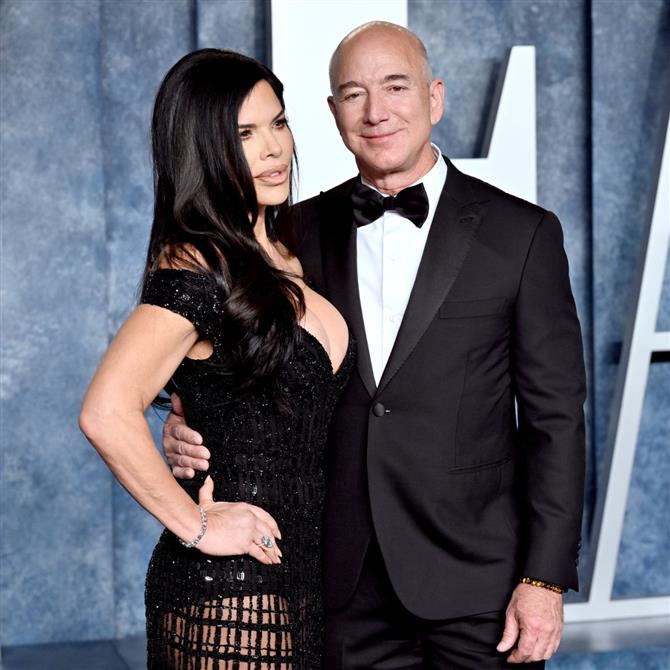 Λόρεν Σάντσεζ: Αυτό είναι το δώρο που της έκανε η οικογένεια Καρντάσιαν για την πτήση στο διάστημα
