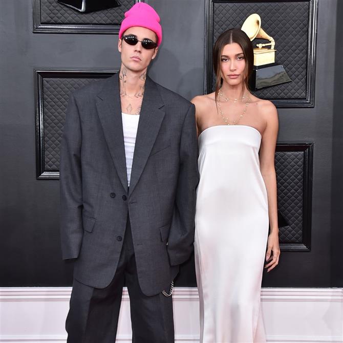 Τζάστιν Μπίμπερ: Το unfollow στην σύζυγό του, Χέιλι και η απάντησή του