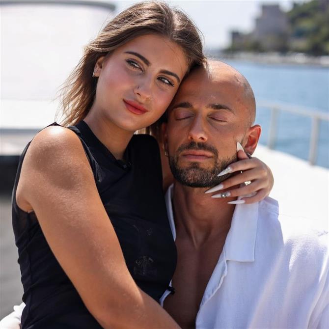 Νίκος Πελετιέ - Σωτηρία Δεμίρογλου: Χώρισαν οι νικητές του "Power of Love"
