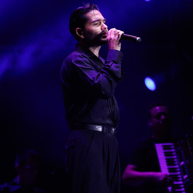 Χρήστος Μάστορας: Η εξομολόγηση για τα παιδικά του χρόνια - "Ντρεπόμουν να πάω μέχρι το περίπτερο"