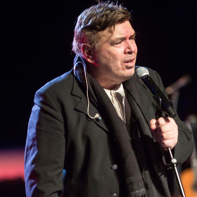 Μανώλης Λιδάκης: Το πρώτο μήνυμα μετά το χειρουργείο
