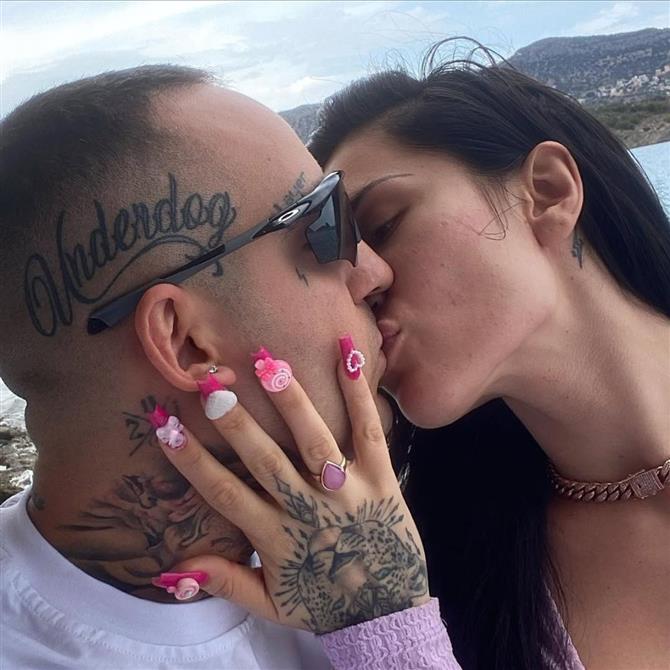 Έλενα Τσαγκρινού & Dj Stephan: Βάφτισαν τον γιο τους (Φωτογραφίες)