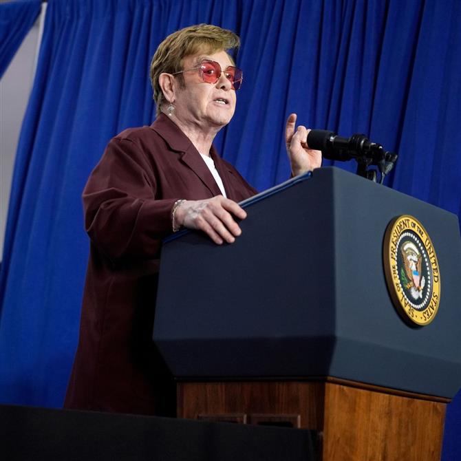 Έλτον Τζον: Η ανάρτηση για τα 34 χρόνια νηφαλιότητας