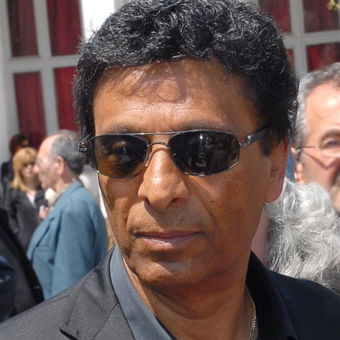 Ο Βασίλης Παϊτέρης κατά του Διονύση Τσακνή: "Είστε γύφτος; Δεν είναι δικό του τραγούδι ο Μπαλαμός"