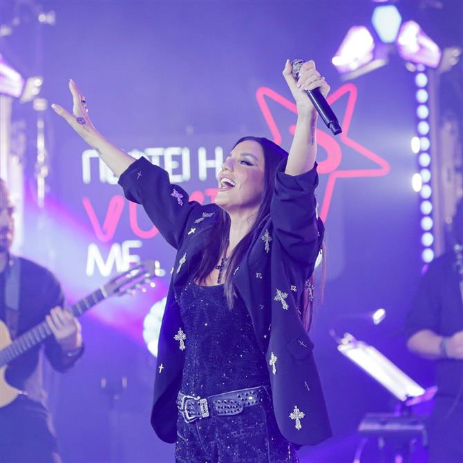 Ιουλία Καλλιμάνη: Η ανάρτησή της μετά το συμβάν με θαμώνα που της πέταγε βρεγμένα λουλούδια στην πίστα