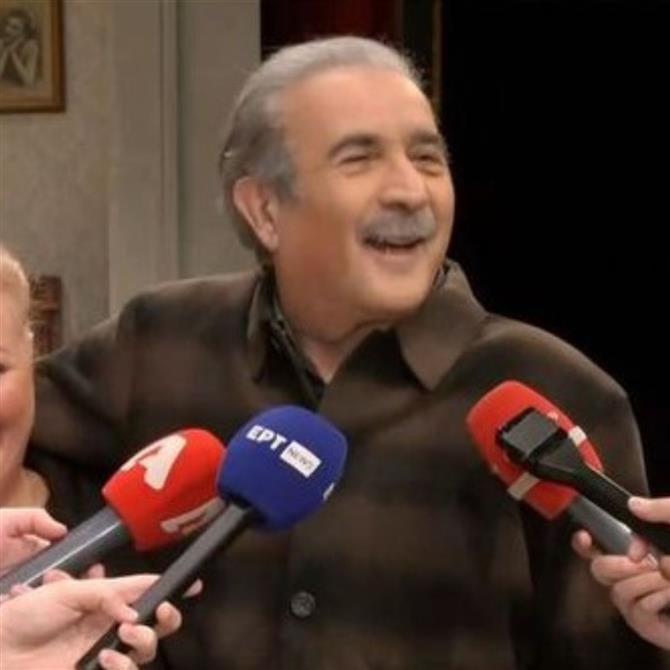 Λάκης Λαζόπουλος: Η αντίδραση όταν ρωτήθηκε για την επιστροφή του - "Δεν έφυγα εγώ, υπήρξε μία εποχή απαγόρευσης"