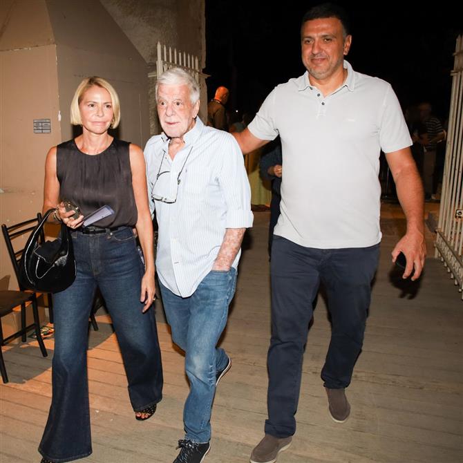 Τζένη Μπαλατσινού: Με τον πατέρα της και τον Βασίλη Κικίλια στο Ηρώδειο (Φωτογραφίες)

