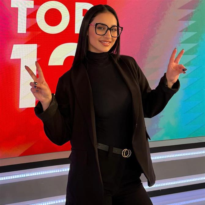 Η Klavdia απαντά για τα χαρακτηριστικά γυαλιά της: "Δεν τα έχω διαλέξει ποτέ με στυλίστα"
