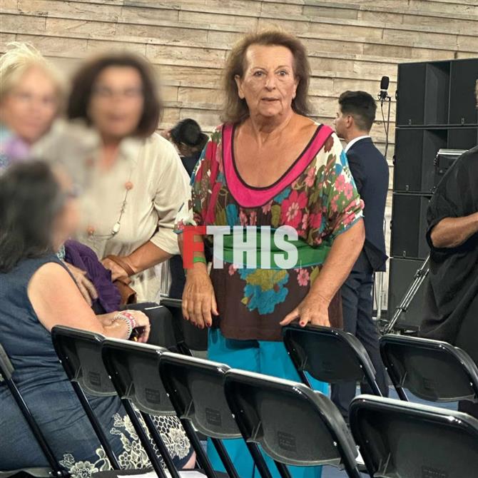 Στέλιος Καζαντζίδης: Στο μεγάλο αφιέρωμα για τον εμβληματικό τραγουδιστή στο Καλλιμάρμαρο η σύζυγός του, Βάσω (Φωτο FTHIS)